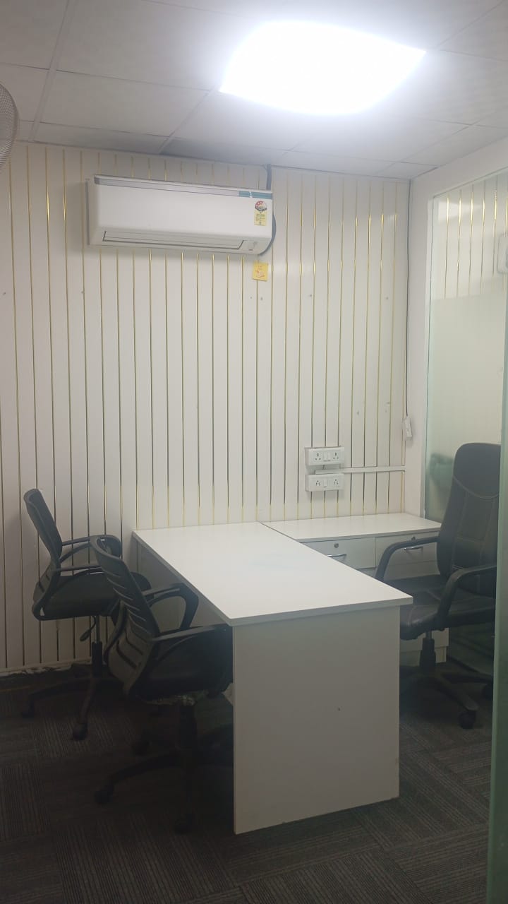Furnished Office with Cabin & 6 Workstations – Block D, Sector 63, Noida