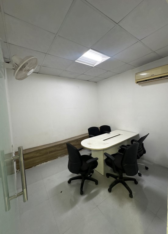 Ready-to-Use Office: 3 Director Cabins & 30 Workstations, Sector 63 Noida