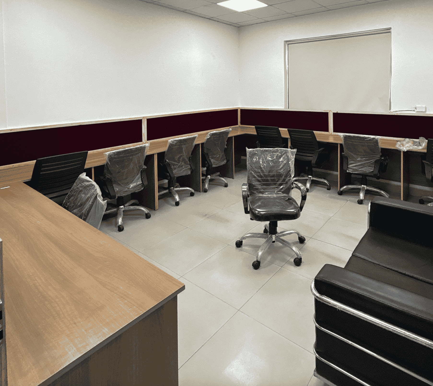 Premium Executive Office with Director Cabin and 10 Workstations in Sector 63 Noida