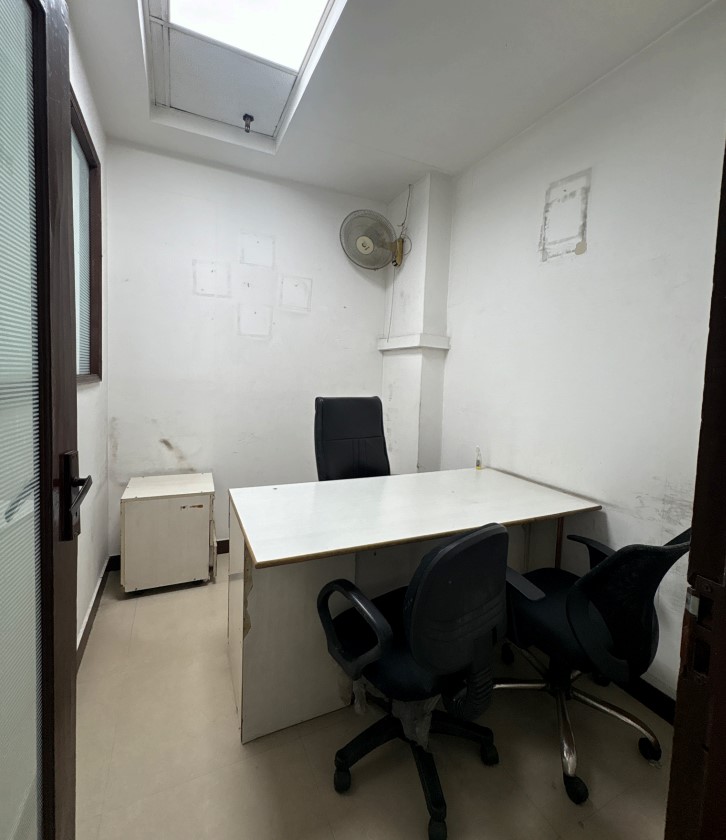 Office Space with 12 Workstations and 1 Director Cabin in Sector 63, Noida